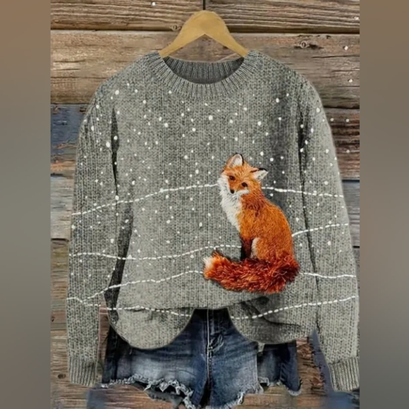 NEW! Beautiful Cozy Gray Winter Fox Sweater - Picture 2 of 6